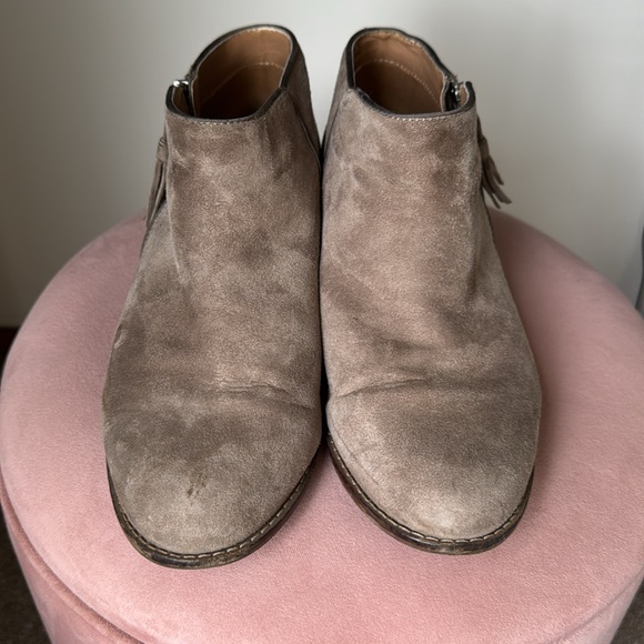 Vionic Serena Ankle Boot in Greige - Picture 4 of 8